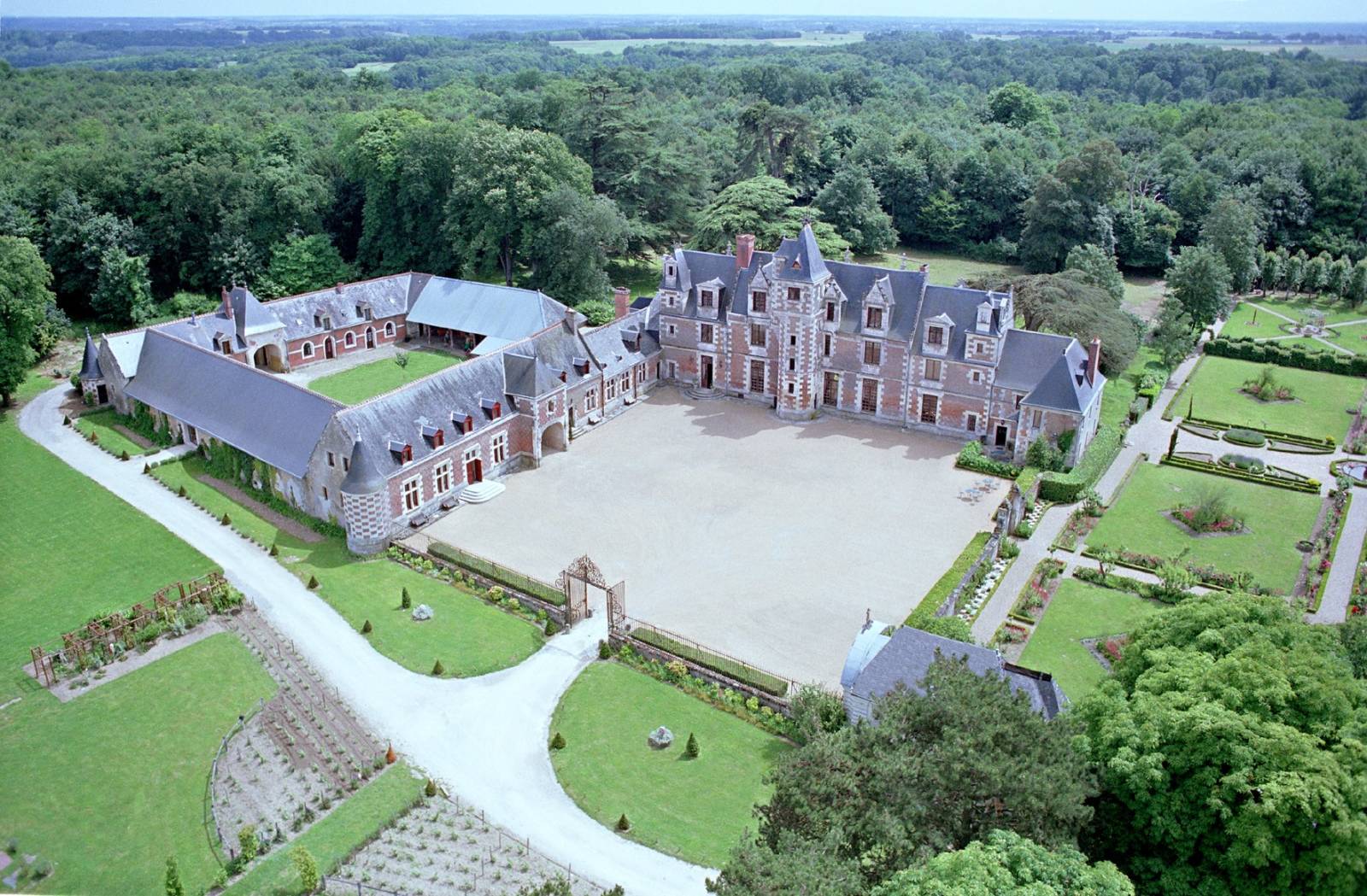 Destination for princess wedding in Castles in Loire Valley